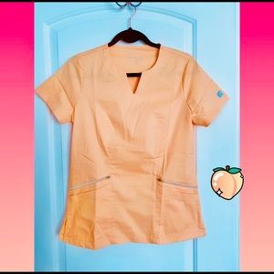 Butter soft Peach Scrub Top 🍑 *NWT*